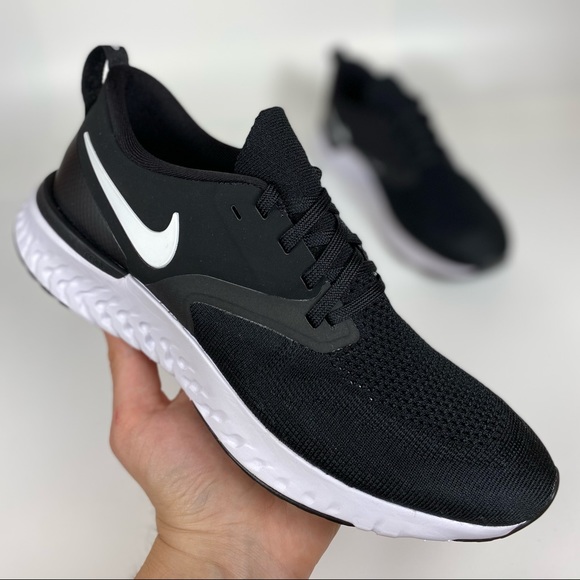 nike odyssey react black white